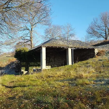 فندق O Trancallo Viana do Bolo